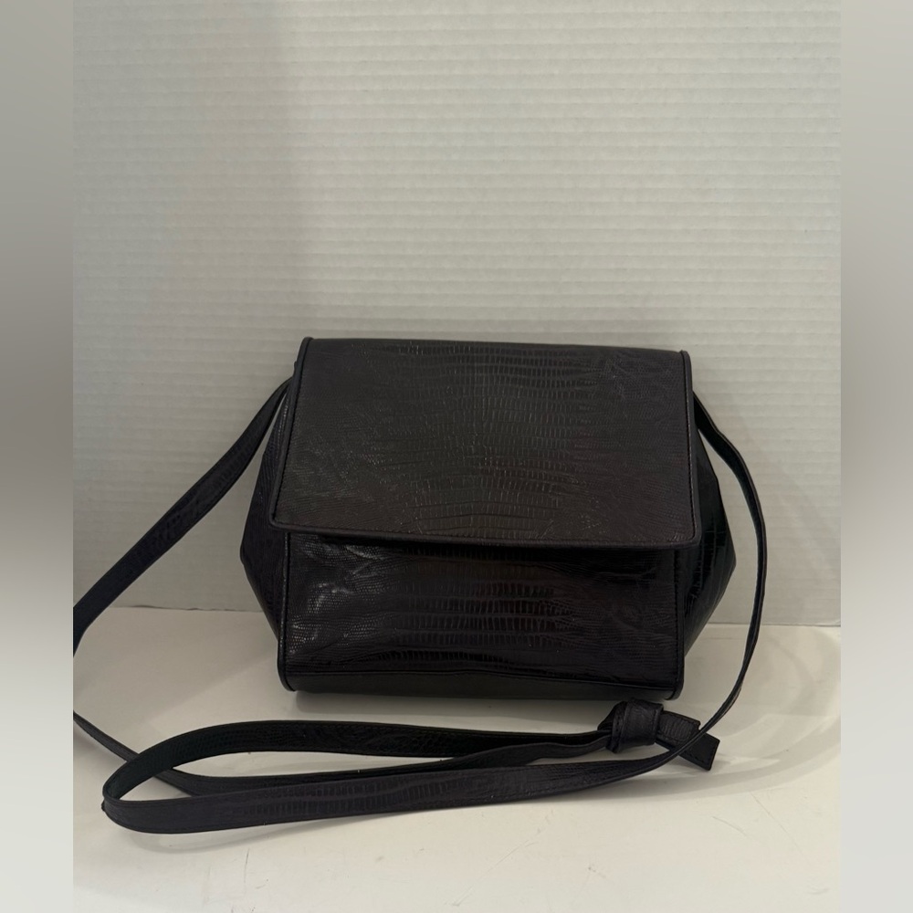 MADE IN ITALY DONNA KARAN NEW YORK EMBOSSED LEATHER PURSE, DARK PURPLE EUC Y2K